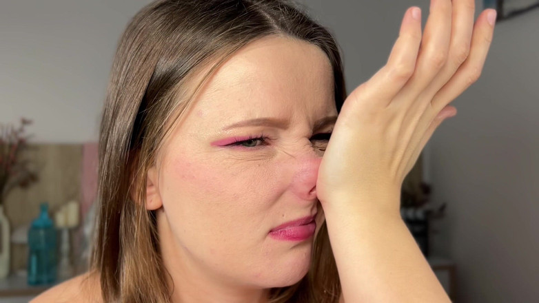 Mary Jay: El pico de nariz me está volviendo loco. Escogírlo en...