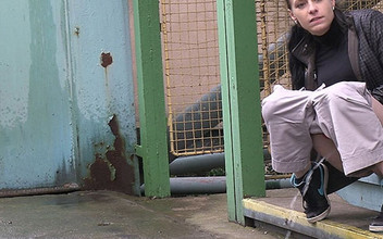 Puffy Network: Deux demis et un par got2pee où les filles viennent à...