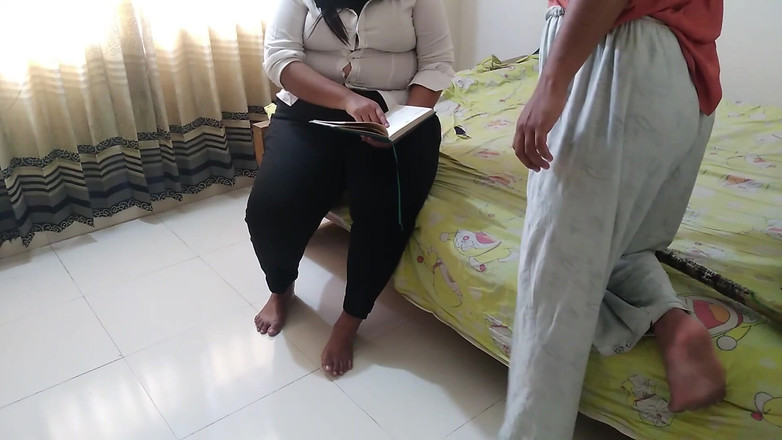 Aria Mia: Bu guru nakal ini dientot habis-habisan sama muridnya sendiri di...