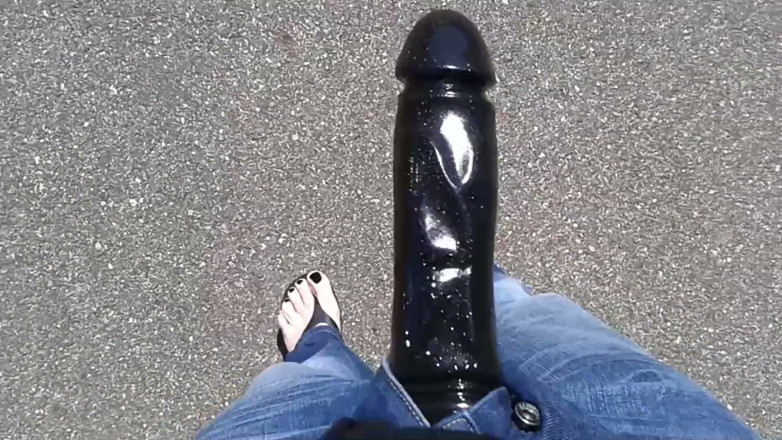 Heelex: Sexy Feet &amp; Big Black Cock