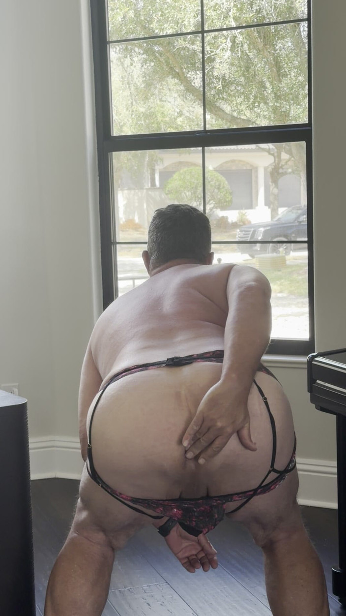 GottaLuvBB: みんなが好きなあの花柄の衣装