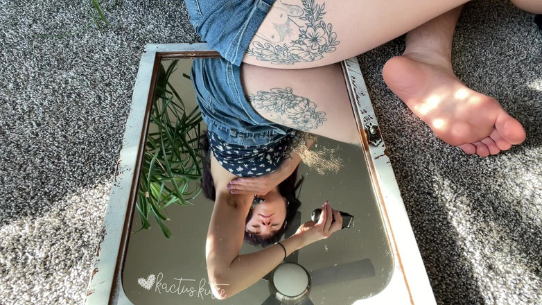 kactus kutie: Trimming My Hairy Armpits Over a Mirror