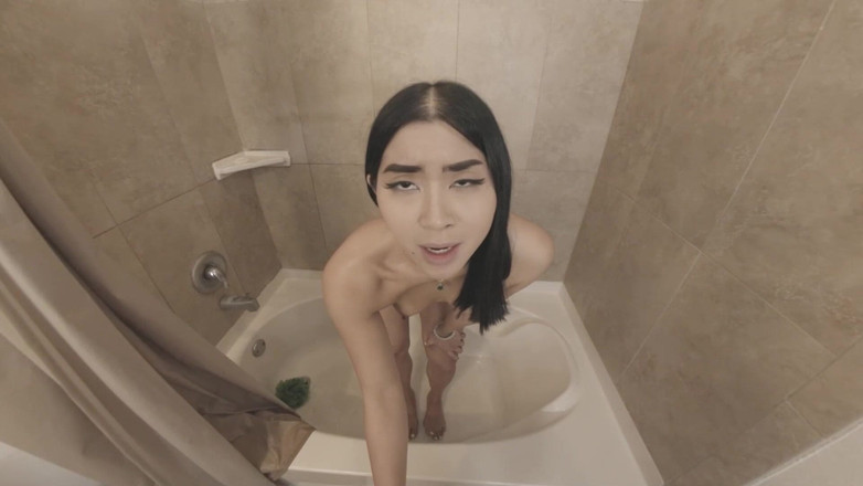 Taboo vr porn: Asian Stepdaughter Seduces Stepdad in Shower P1