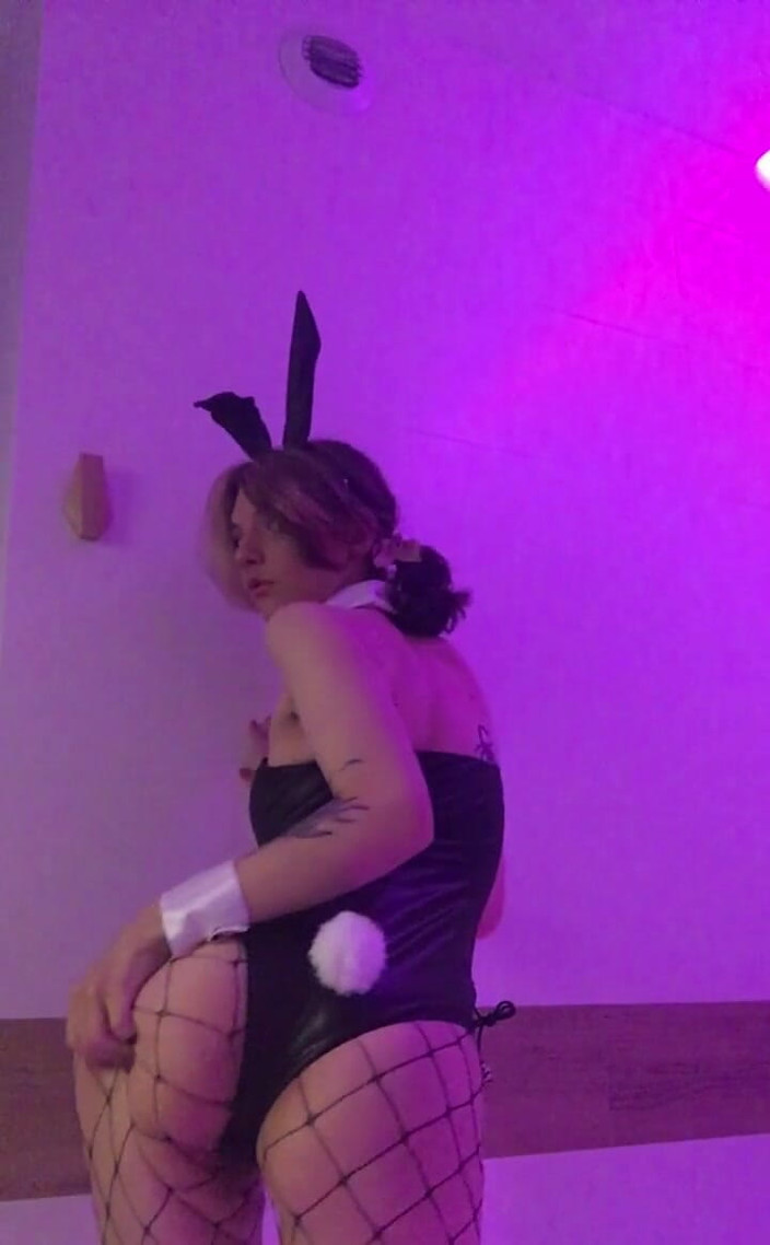 Soft Vulgar: 我终于得到了我的兔子衣服，你想要像我这样的小包子吗？