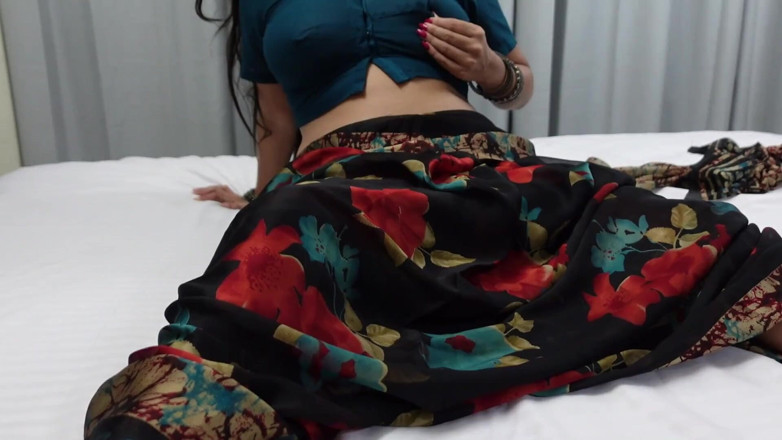 CurvyCumCouple69: Indian Hot Sexy Bhabhi Fingering Pussy Orgasm