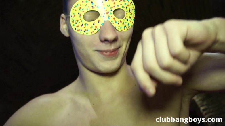 Club Bang Boys: Striptiz kulübünde halka açık prezervatifsiz sikiş