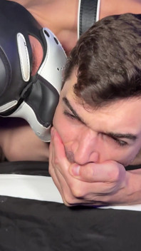 Gay alpha vs. hetero sub