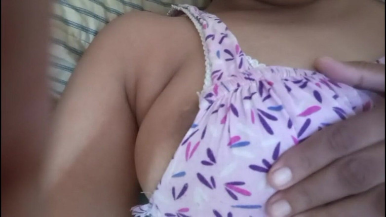 Miya White: Desi Anne - țâțe mari shaggy