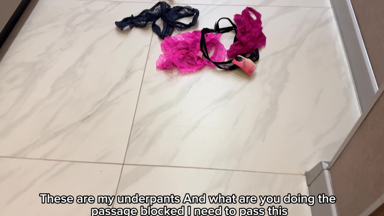 CumInMyMouthBaby: Stiefsohn angtet seine stiefmutter, um sie geil zu bekommen und...
