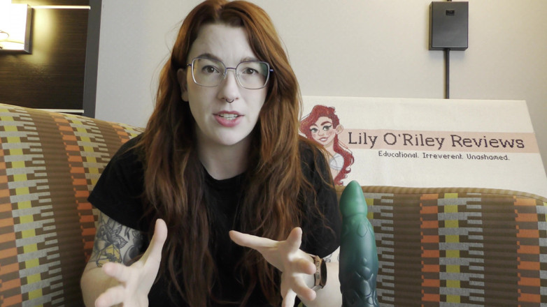 Lily O'Riley: NSFW Recenzie a Spitfire de la Bad Dragon