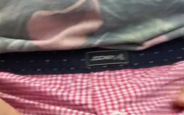 UnderXiaoQiang: He oído que a los gays no les gustan los...