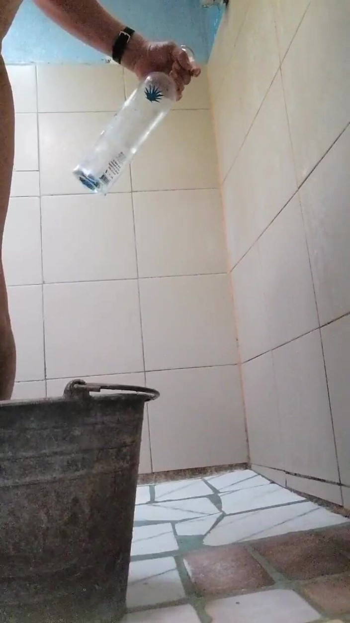 Marga9012: Selanjutnya Bagian Dua. Di kamar mandi