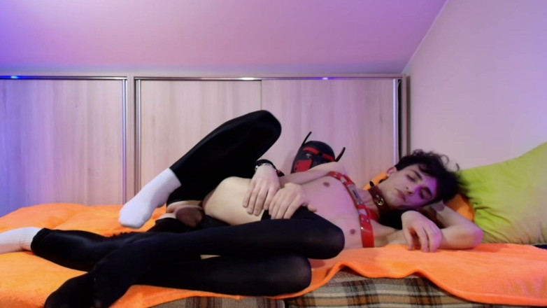 Alex GoodBoy: Pet Gets Playful with Barely Legal Twink Haru