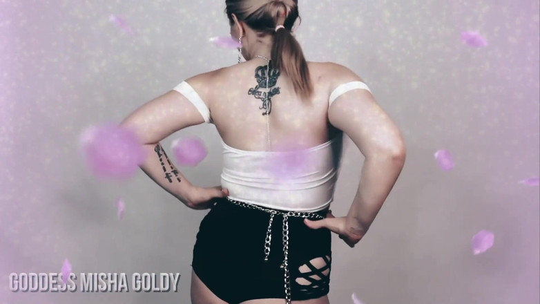 Goddess Misha Goldy: จงมีประโยชน์ - เอาใจควยดำให้ฉัน