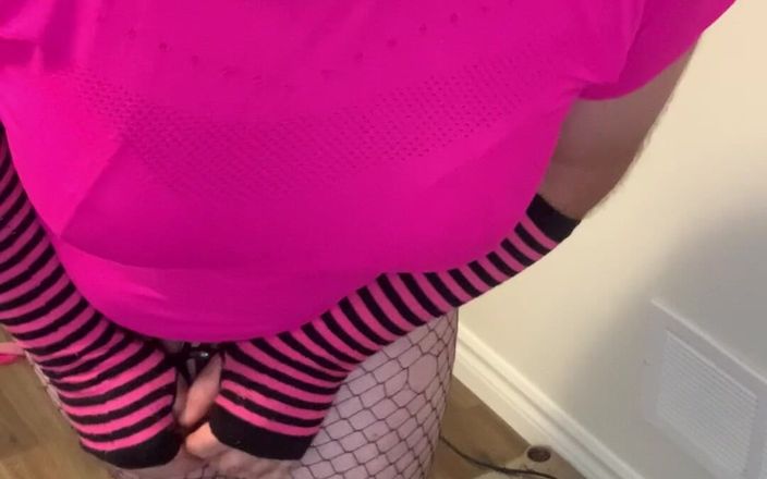 JonnyCakes: Crossdresser Try's a Few New Toys on His Sissy Ass