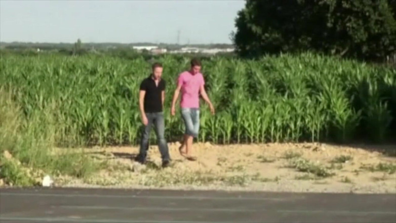 Crunch Boy: Troia scopata da un twink francese in un campo d'angolo