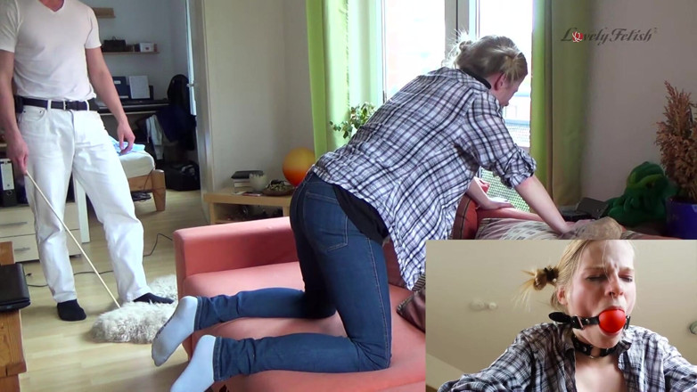 Fuck n Fetish: Lilis couch thrashing