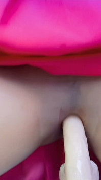 Berbulu, dildo panas dipanaskan bermain dan menunggang melalui Tan Nylons