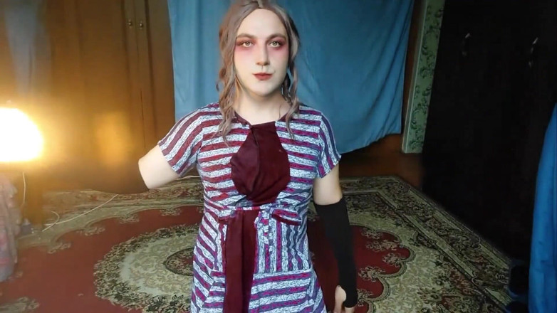 Kitty_Cross: Maneja corrida ladyboy linda polla tragando semen