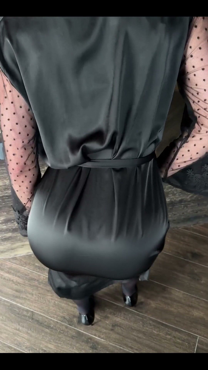 Angel The Dreamgirl: Before I Show You, Guess What I'm Wearing Tights or...