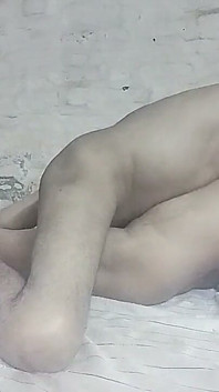내 계모를 집에 초대하고 그녀를 많이 떠났다