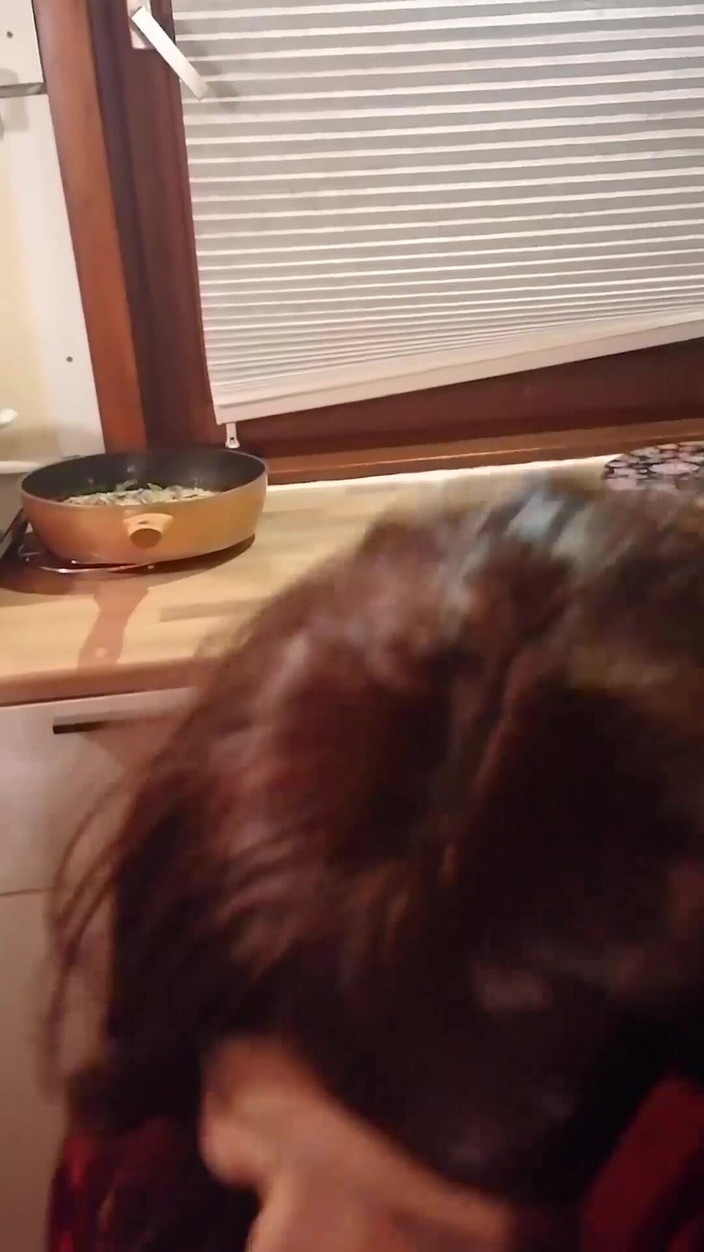 Mike Vonberg: E plăcut să sărbătorești Anul Nou cu o curvă frumoasă,...