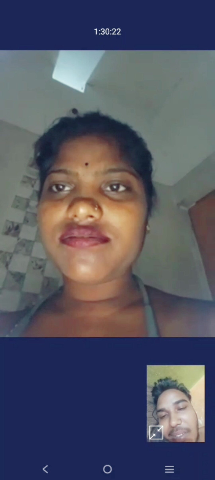 Indian porngirl: ホットセクシーな妻が彼氏とのビデオ通話サービスでファック