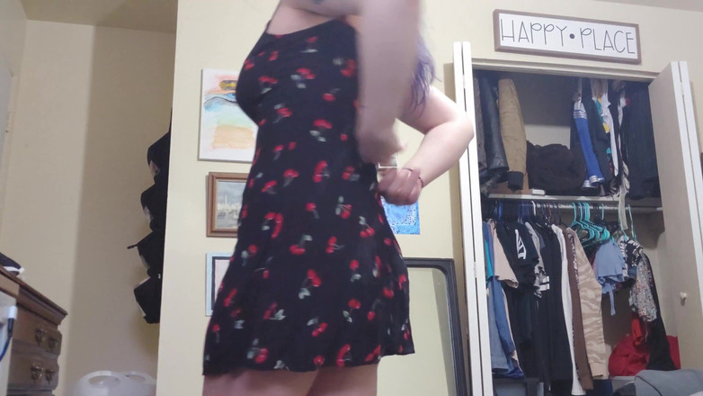 lilredvelvettt: すべてのドレスを試着する