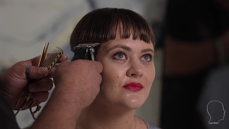 Euro Bald: Sexy Tádž