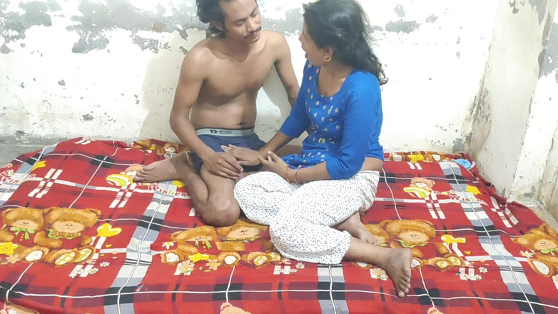 Desi Bhabhi Neha: Gorący seks z prawdziwym indyjskim bhabhi uwodzi męża z miłością