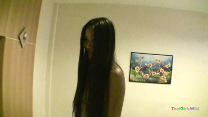 Thai Girls Wild: Výstřik do kundičky bez kondomu s thajskou holkou v baru