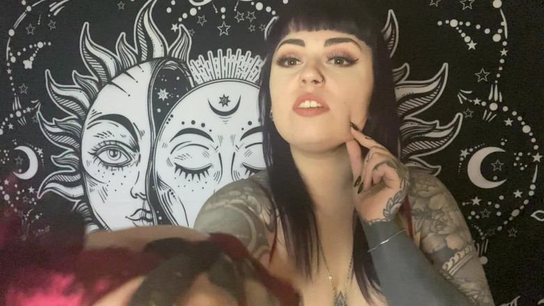 Miss Valentina: Зухвала зведена сестра в трусиках нюхає, інструкція з дрочки