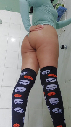 Josyandhot: 18歳のインドがエロティックなビデオで大きな丸みと完璧なお尻を見せる