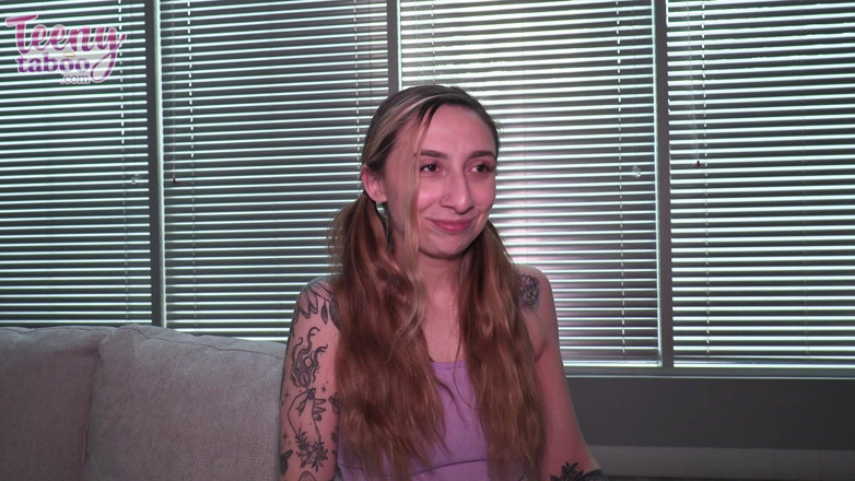 Teenytaboo: Nina completa il progetto della sua scuola