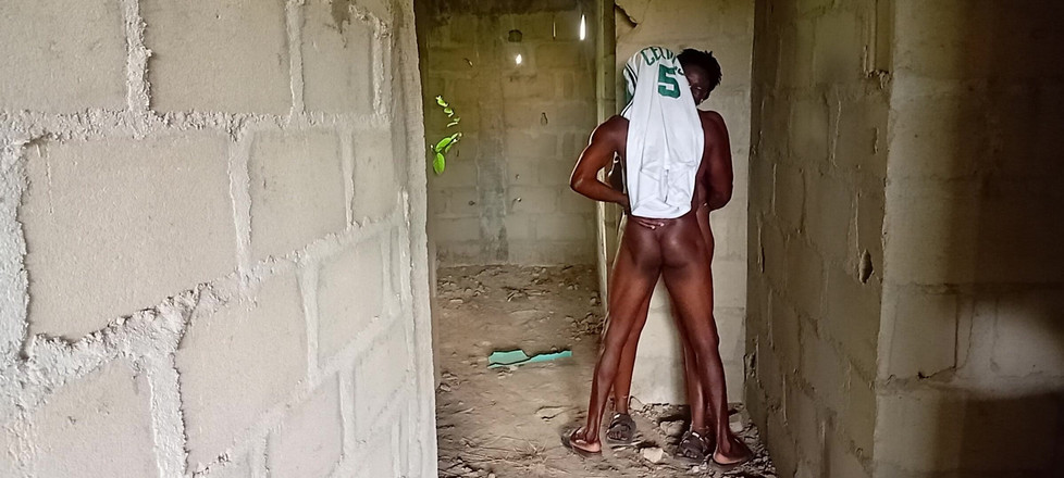 Creamyshuga: Ha chiamato la sua ex per incontrarlo al cespuglio dove...