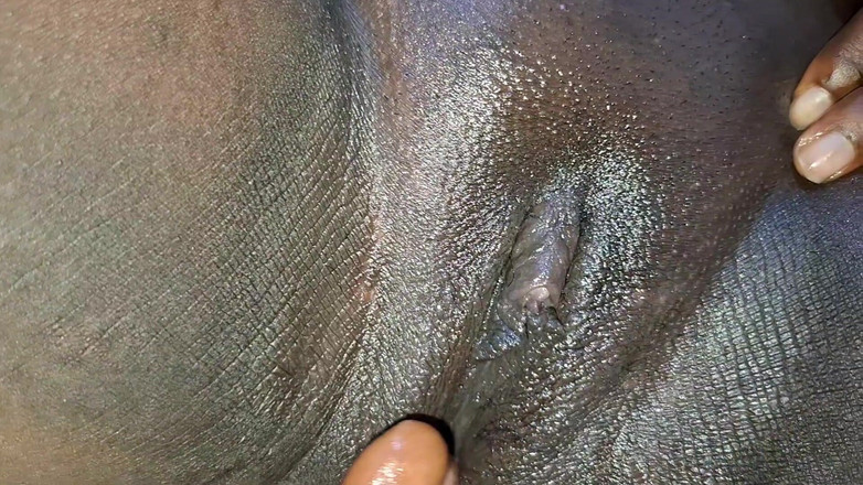 BMCs: Špinavá noha šuká kundičku čistí až do vyvrcholení