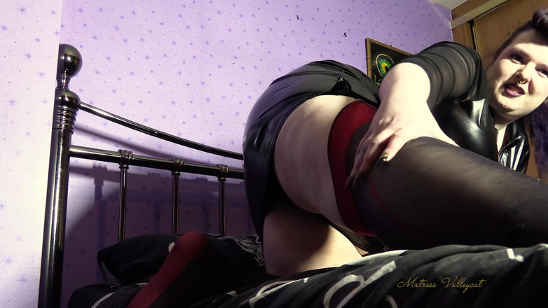 Mxtress Valleycat: Usikan stoking, penafikan dan keinginan