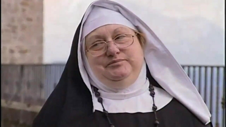 XTime Vod: Orgie anale avec une nonne noire et blanche dans le...