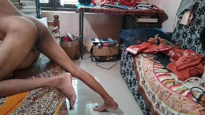 Skydreem1104: Индийскую домохозяйку трахает ее муж дома