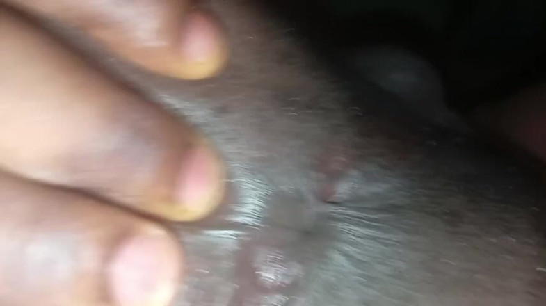 Africatrans: Por Favor, Não Coloque Tudo Na Minha Bunda.