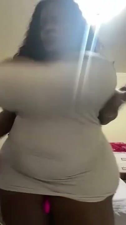 Legendary Booty Overdose: أسود SSBBW التعري القذر