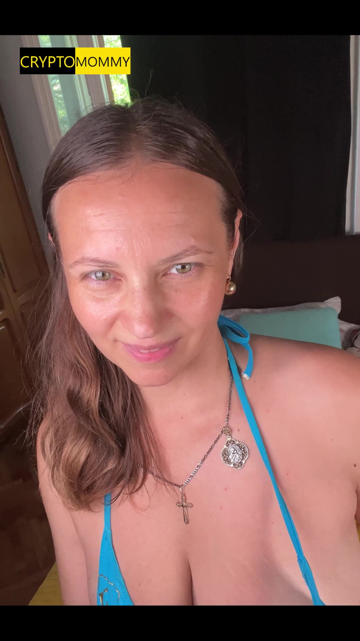 Crypto Mommy: 월 흡연
