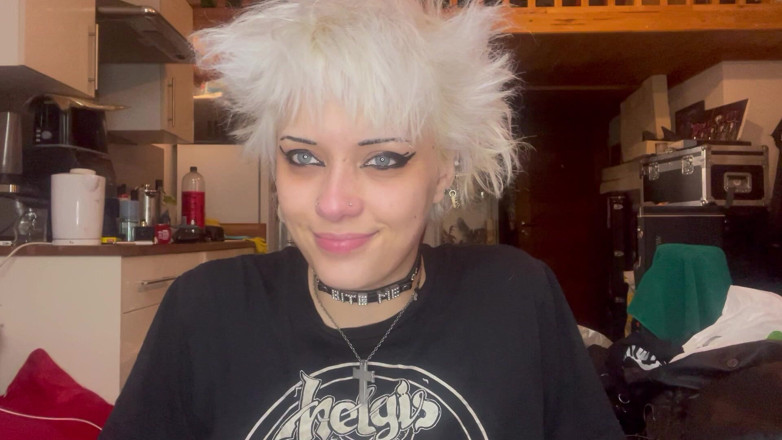 Glitterqueen1999: Fute-mi nasul scrofiță , fetiș cu nas