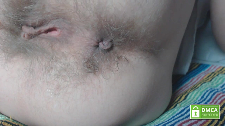 Risky Hairy Couple: Prd a prstění zadku