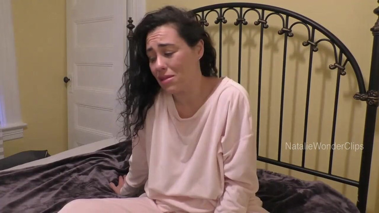 Natalie Wonder: La tua grande matrigna- affamata di sesso e assetata di...