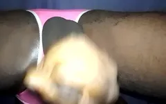 Сама в руках ручки