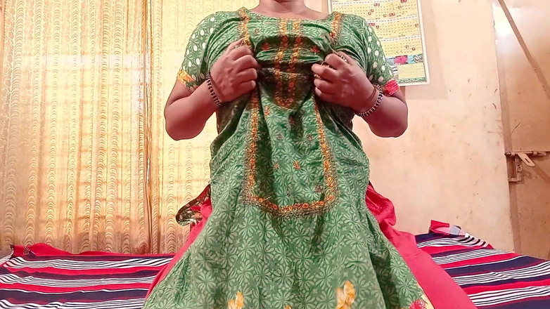 HotsexGirl: Am făcut sex singură pentru că soțul meu nu era...