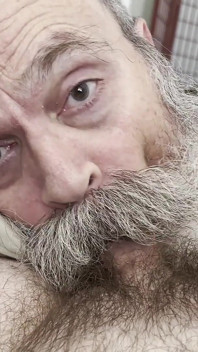 Papai Urso Tyler Preston Chupa Pau E Ganha Gozada Como Recompensa