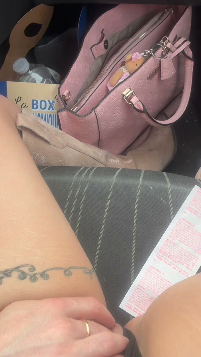 LolaDelucaoff: A Car Ride
