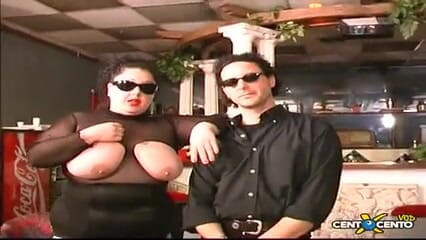 Topaweb: Slaves, sewers unleashed to the utmost perversion. Film not recommended...